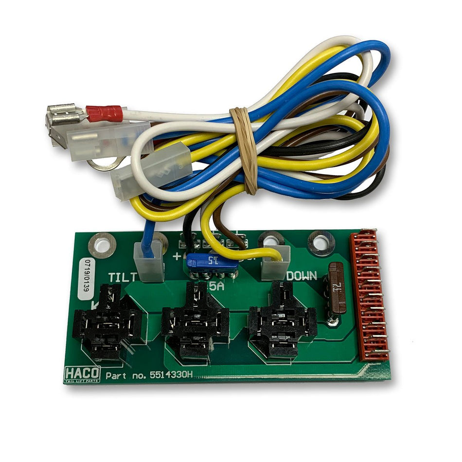 Printed Circuit Board (PCB) BZ/SZH 3 Relays HACO with visible wiring, suitable for Zepro 31122, ideal for commercial trailer and vehicle electronic systems.